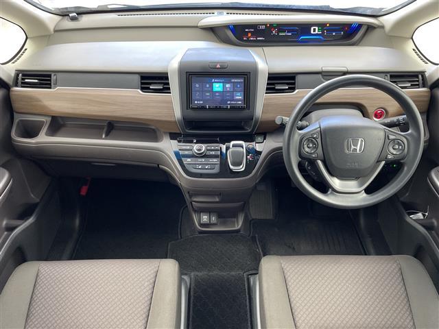 フリード+ハイブリッド ハイブリッドG・ホンダセンシング SDナビ CD DVD Bluetooth USB SD フルセグ バックモニター 両側パワースライドドア 衝突軽減ブレーキ 路外逸脱抑制機能 アダプティブクルーズコントロール パーキングセンサー(10枚目)