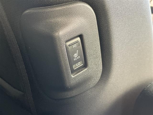 リーフ X 10万台記念車 プロパイロット 純正ナビ AM FM CD BT USB フルセグ AUX バックカメラ 純正ドライブレコーダービルトインETC ブラインドスポットモニター ステアリングヒーター 全席シートヒーター(11枚目)