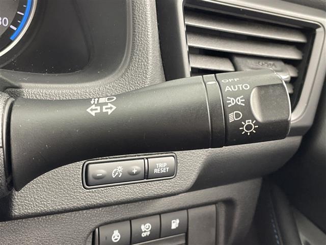 リーフ X 10万台記念車 プロパイロット 純正ナビ AM FM CD BT USB フルセグ AUX バックカメラ 純正ドライブレコーダービルトインETC ブラインドスポットモニター ステアリングヒーター 全席シートヒーター(16枚目)