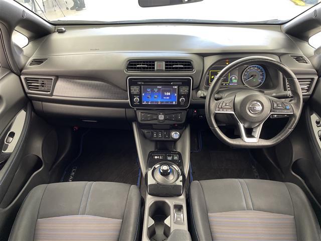 リーフ X 10万台記念車 プロパイロット 純正ナビ AM FM CD BT USB フルセグ AUX バックカメラ 純正ドライブレコーダービルトインETC ブラインドスポットモニター ステアリングヒーター 全席シートヒーター(43枚目)