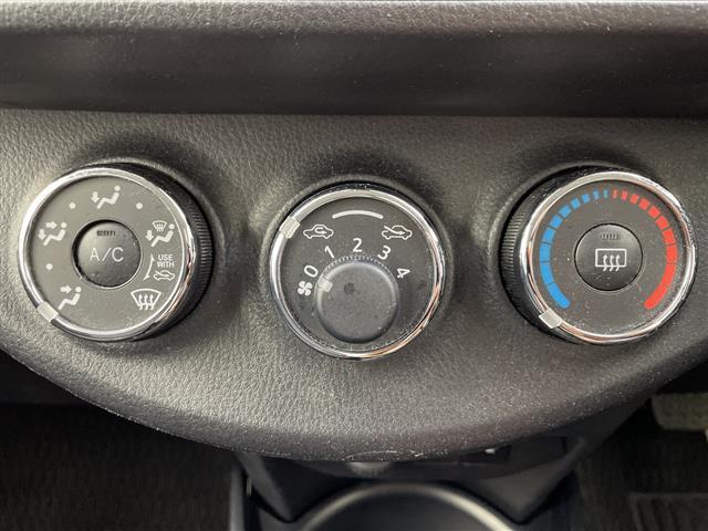 気になる車はすぐにお問い合わせください！画面右側の００６６から始まる無料ダイヤルからお問い合わせ下さい！専門スタッフがお車のご質問にお答えいたします！