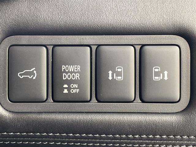 デリカD:5 ブラックエディション 4WD D5専用11型ナビ 12.8型後席モニター 電動ステップ マルチアラウンドモニター AC100V 両側パワスラ シートヒーター ステアリングヒーター パワーバックドア マルチLEDヘッドライト(5枚目)