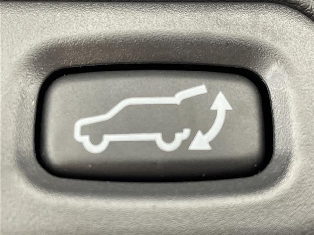 デリカD:5 ブラックエディション 4WD D5専用11型ナビ 12.8型後席モニター 電動ステップ マルチアラウンドモニター AC100V 両側パワスラ シートヒーター ステアリングヒーター パワーバックドア マルチLEDヘッドライト(6枚目)