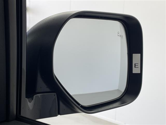 デリカD:5 ブラックエディション 4WD D5専用11型ナビ 12.8型後席モニター 電動ステップ マルチアラウンドモニター AC100V 両側パワスラ シートヒーター ステアリングヒーター パワーバックドア マルチLEDヘッドライト(7枚目)