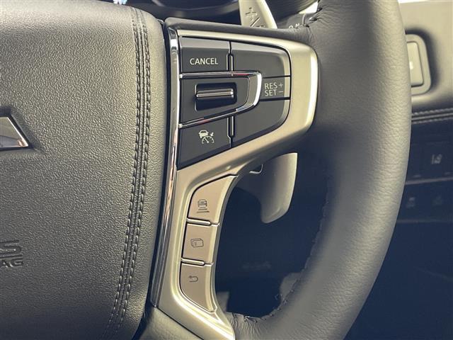 デリカD:5 ブラックエディション 4WD D5専用11型ナビ 12.8型後席モニター 電動ステップ マルチアラウンドモニター AC100V 両側パワスラ シートヒーター ステアリングヒーター パワーバックドア マルチLEDヘッドライト(10枚目)