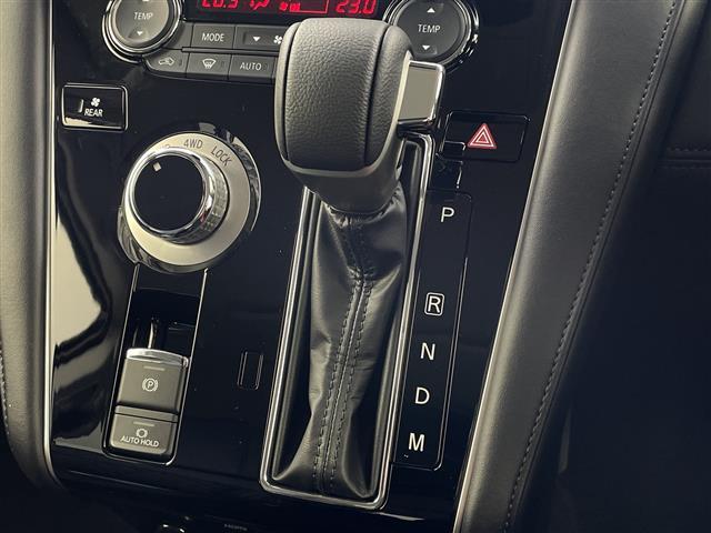 デリカD:5 ブラックエディション 4WD D5専用11型ナビ 12.8型後席モニター 電動ステップ マルチアラウンドモニター AC100V 両側パワスラ シートヒーター ステアリングヒーター パワーバックドア マルチLEDヘッドライト(18枚目)