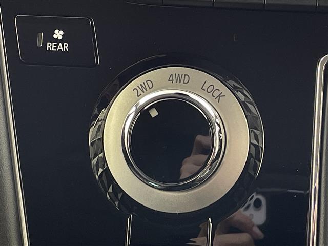 デリカD:5 ブラックエディション 4WD D5専用11型ナビ 12.8型後席モニター 電動ステップ マルチアラウンドモニター AC100V 両側パワスラ シートヒーター ステアリングヒーター パワーバックドア マルチLEDヘッドライト(21枚目)