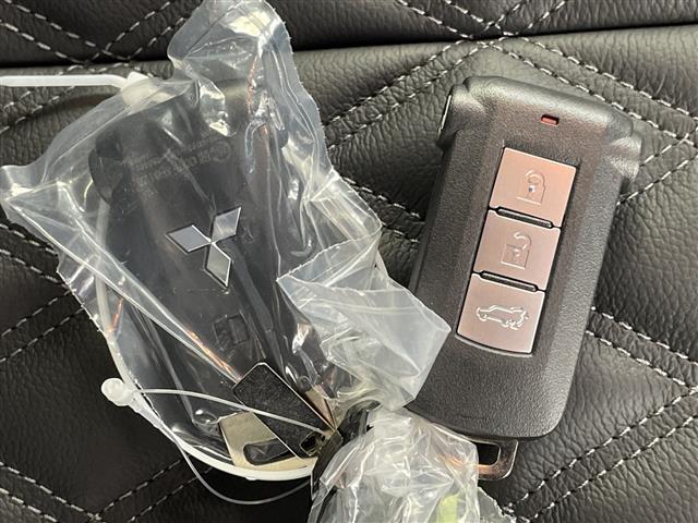 デリカD:5 ブラックエディション 4WD D5専用11型ナビ 12.8型後席モニター 電動ステップ マルチアラウンドモニター AC100V 両側パワスラ シートヒーター ステアリングヒーター パワーバックドア マルチLEDヘッドライト(22枚目)