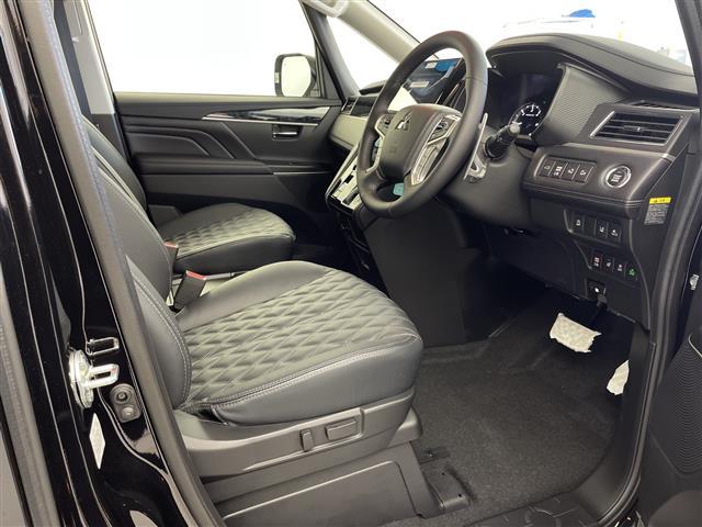 デリカD:5 ブラックエディション 4WD D5専用11型ナビ 12.8型後席モニター 電動ステップ マルチアラウンドモニター AC100V 両側パワスラ シートヒーター ステアリングヒーター パワーバックドア マルチLEDヘッドライト(23枚目)