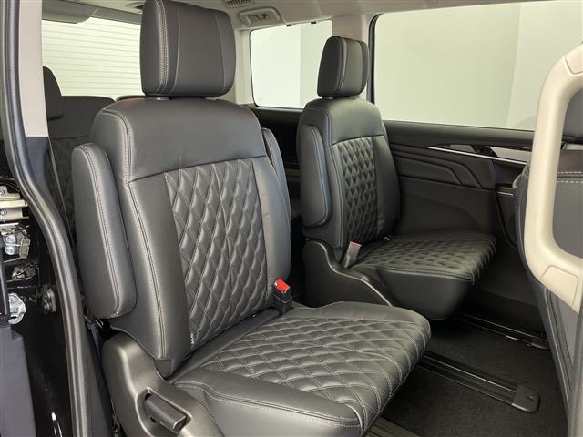 デリカD:5 ブラックエディション 4WD D5専用11型ナビ 12.8型後席モニター 電動ステップ マルチアラウンドモニター AC100V 両側パワスラ シートヒーター ステアリングヒーター パワーバックドア マルチLEDヘッドライト(25枚目)