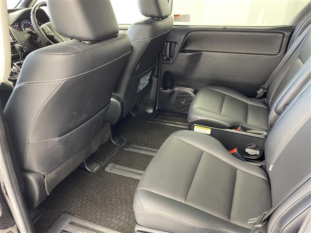 エスクァイア Gi 純正フリップダウンモニター 純正9インチSDナビ(NSZT-Y66T) フルセグ BT DVD USB HDMI バックカメラ ビルトインETC トヨタセーフティセンスC プリクラッシュセーフティ(29枚目)