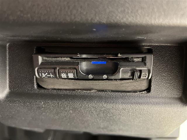 ジムニー XC 4WD 純正ナビ CD DVD Bluetooth フルセグTV 衝突軽減ブレーキ レーンキープアシスト クルーズコントロール シートヒーター オートLEDヘッドライト オートマチックハイビーム(7枚目)