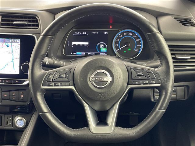 リーフ X 純正ナビ Bluetooth USB HDMI フルセグTV バックカメラ 衝突軽減ブレーキ 車線逸脱警報 道路標識表示 コーナーセンサー シートヒーター ステアリングヒーター ビルトインETC(14枚目)