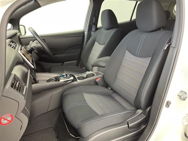 リーフ X 純正ナビ Bluetooth USB HDMI フルセグTV バックカメラ 衝突軽減ブレーキ 車線逸脱警報 道路標識表示 コーナーセンサー シートヒーター ステアリングヒーター ビルトインETC(24枚目)