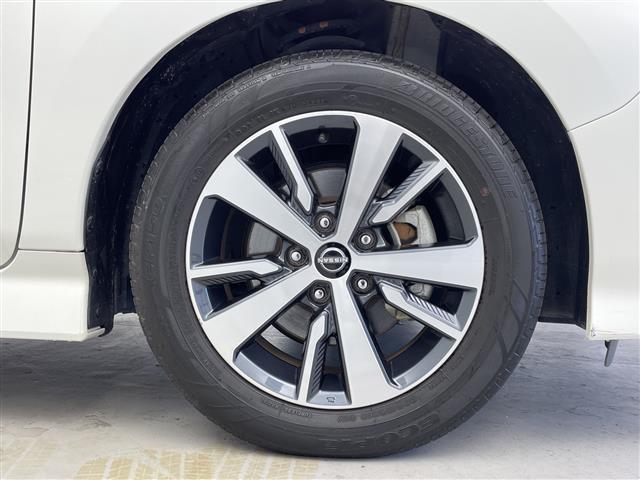 リーフ X 純正ナビ Bluetooth USB HDMI フルセグTV バックカメラ 衝突軽減ブレーキ 車線逸脱警報 道路標識表示 コーナーセンサー シートヒーター ステアリングヒーター ビルトインETC(39枚目)