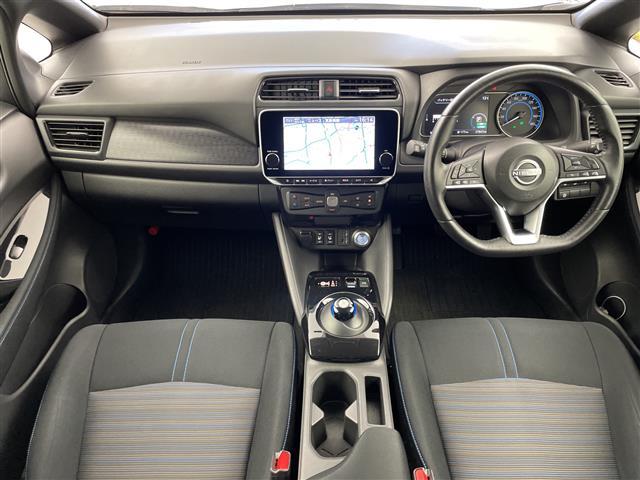 リーフ X 純正ナビ Bluetooth USB HDMI フルセグTV バックカメラ 衝突軽減ブレーキ 車線逸脱警報 道路標識表示 コーナーセンサー シートヒーター ステアリングヒーター ビルトインETC(43枚目)