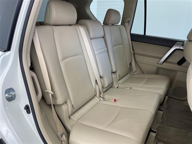 ランドクルーザープラド TX Lパッケージ マットブラックエディション サンルーフ ルーフレール 本革シート ベージュ トヨタセーフティセンス 前席シートヒーター エアシート 防眩インナーミラー 前後ドライブレコーダー ステアリングスイッチ スマートキー ビルトインETC(23枚目)