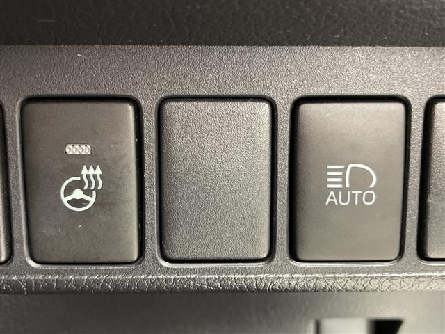 ＣＴ ＣＴ２００ｈ　バージョンＣ　１０．９インチ純正ナビ　ＣＤ　ＤＶＤ　ＢＴ　ＵＳＢ　ブルーレイ　フルセグ　ＡＵＸ　ＳＤ　バックカメラ　クリアランスソナー　ハーフレザーシート　シートヒーター　パワーシート　ポディションメモリ（6枚目）