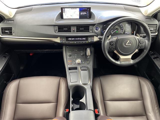 ＣＴ ＣＴ２００ｈ　バージョンＣ　１０．９インチ純正ナビ　ＣＤ　ＤＶＤ　ＢＴ　ＵＳＢ　ブルーレイ　フルセグ　ＡＵＸ　ＳＤ　バックカメラ　クリアランスソナー　ハーフレザーシート　シートヒーター　パワーシート　ポディションメモリ（10枚目）