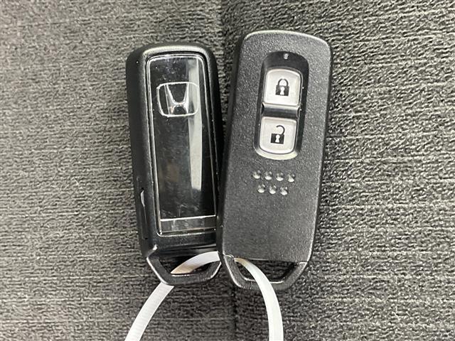 Ｎ－ＯＮＥ プレミアム　ツアラー　純正ナビ　バックカメラ　衝突軽減ブレーキ　レーンキープアシスト　レーダークルーズコントロール　ハーフレザーシート　コーナーセンサー　ＬＥＤヘッドライト　ドライブレコーダー　純正アルミホイール　ＥＴＣ（17枚目）