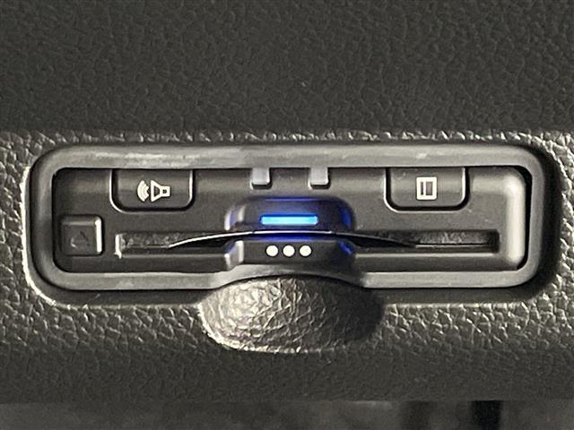 Ｎ－ＯＮＥ プレミアム　ツアラー　純正ナビ　バックカメラ　衝突軽減ブレーキ　レーンキープアシスト　レーダークルーズコントロール　ハーフレザーシート　コーナーセンサー　ＬＥＤヘッドライト　ドライブレコーダー　純正アルミホイール　ＥＴＣ（18枚目）