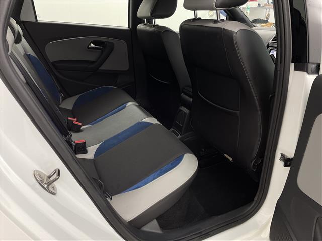 ポロ ブルーGT(24枚目)