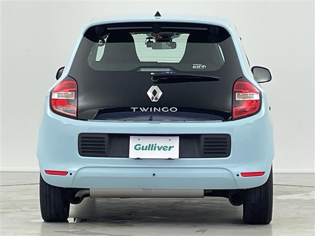 トゥインゴ インテンス　純正カーオーディオ　社外ドラレコ　純正フロアマット　アイドリングストップ　オートライト　フォグランプ　コーナーセンサー　革巻ステアリング　社外ＥＴＣ　トノカバー　ＡＭ　ＦＭ　ＵＳＢ　Ｂｌｕｅｔｏｏｔｈ（32枚目）