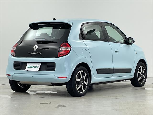 トゥインゴ インテンス　純正カーオーディオ　社外ドラレコ　純正フロアマット　アイドリングストップ　オートライト　フォグランプ　コーナーセンサー　革巻ステアリング　社外ＥＴＣ　トノカバー　ＡＭ　ＦＭ　ＵＳＢ　Ｂｌｕｅｔｏｏｔｈ（33枚目）