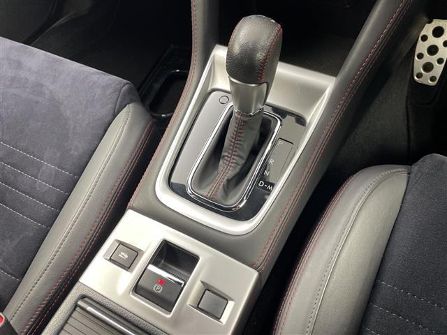 WRX S4 2.0GT-Sアイサイト STIスポイラー ターボ 純正ナビ CD DVD Bluetooth AM FM フルセグTV バックカメラ アイサイト レーダークルーズコントロール レーンキープアシスト パワーシート ハーフレザー(17枚目)