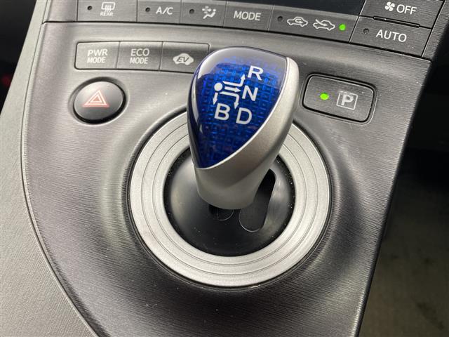プリウス Sツーリングセレクション モデリスタエアロ 純正ナビ AM FM ワンセグ AUX SD CD DVD バックカメラ 前方ドライブレコーダー プッシュスタート LEDヘッドライト ETC スマートキー スペアキー 保証書(15枚目)