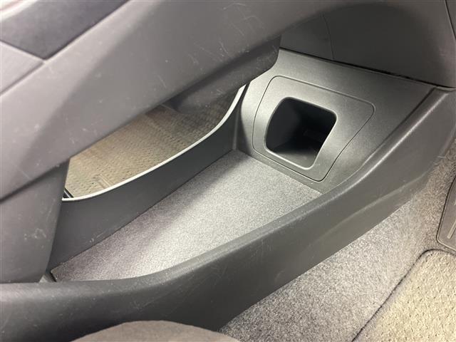 プリウス Sツーリングセレクション モデリスタエアロ 純正ナビ AM FM ワンセグ AUX SD CD DVD バックカメラ 前方ドライブレコーダー プッシュスタート LEDヘッドライト ETC スマートキー スペアキー 保証書(17枚目)