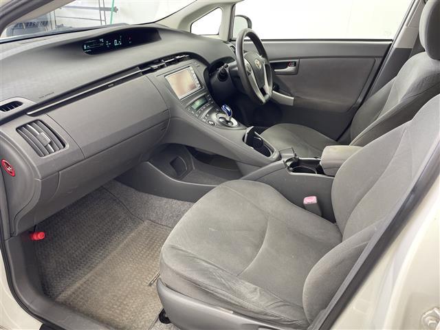 プリウス Sツーリングセレクション モデリスタエアロ 純正ナビ AM FM ワンセグ AUX SD CD DVD バックカメラ 前方ドライブレコーダー プッシュスタート LEDヘッドライト ETC スマートキー スペアキー 保証書(23枚目)