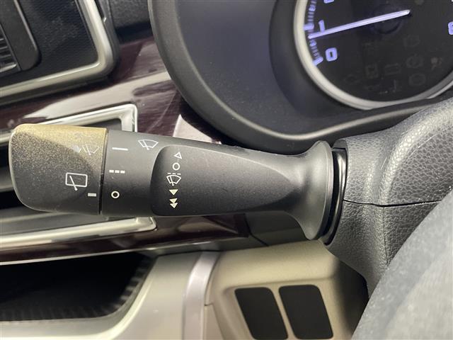 店頭在庫以外にも全国約４万台※の在庫から、ぴったりな１台をご提案します！※２０２３年１０月現在の在庫台数です。売約済の可能性があります。