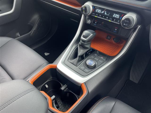 ＲＡＶ４ アドベンチャー　純正１０．５インチディスプレイオーディオ　デジタルインナーミラー　ブラインドスポットモニター　プリクラッシュセーフティ　レーダークルーズコントロール　ベンチレーション　純正１９インチＡＷ　ＥＴＣ（17枚目）