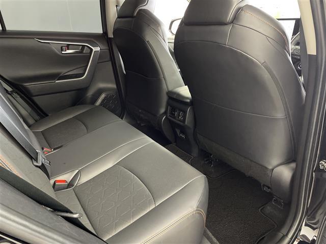 ＲＡＶ４ アドベンチャー　純正１０．５インチディスプレイオーディオ　デジタルインナーミラー　ブラインドスポットモニター　プリクラッシュセーフティ　レーダークルーズコントロール　ベンチレーション　純正１９インチＡＷ　ＥＴＣ（26枚目）