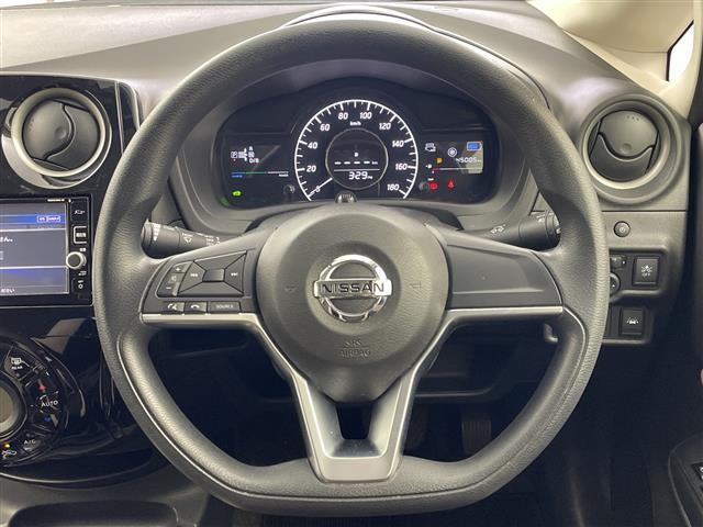 ノート ｅ－パワー　Ｘ　純正ナビ　アラウンドビューモニター　エマージェンシーブレーキ　レーンキープアシスト　コーナーセンサーデジタルインナーミラー　ＬＥＤヘッドライト　ドライブレコーダー　ＥＴＣ　純正フロアマット　ドアバイザ（6枚目）