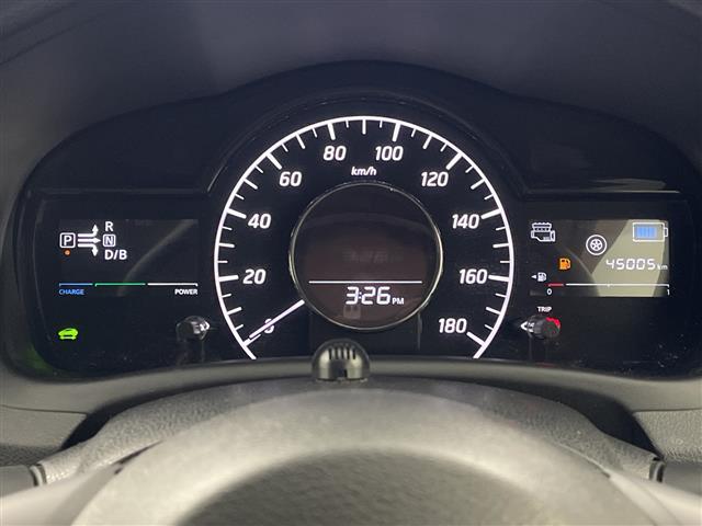 ノート ｅ－パワー　Ｘ　純正ナビ　アラウンドビューモニター　エマージェンシーブレーキ　レーンキープアシスト　コーナーセンサーデジタルインナーミラー　ＬＥＤヘッドライト　ドライブレコーダー　ＥＴＣ　純正フロアマット　ドアバイザ（10枚目）