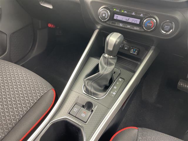 ライズ Z 純正ナビ バックカメラ 衝突軽減ブレーキ レーンキープアシスト コーナーセンサー レーダークルーズコントロール LEDヘッドライト ドライブレコーダー ETC 純正アルミホイール 純正ドアバイザー(11枚目)