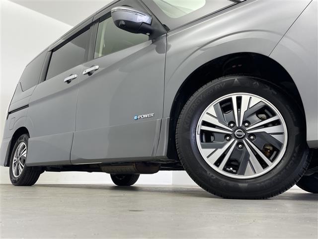 セレナ ｅ－パワー　ハイウェイスターＶ　プロパイロット　デジタルインナーミラー　純正ＳＤナビ　フルセグ　ＢＴ　ＤＶＤ　アラウンドビューモニター　ビルトインＥＴＣ　車線逸脱警報　車線逸脱防止支援　後側方車両検知警報　後側方衝突防止支援（37枚目）