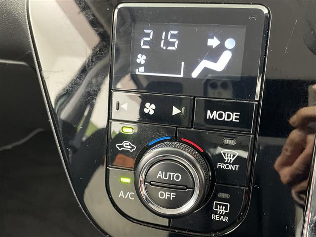 気になる車はすぐにお問い合わせください！画面右側の００６６から始まる無料ダイヤルからお問い合わせ下さい！専門スタッフがお車のご質問にお答えいたします！