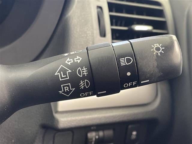 フォレスター 2.0i-L アイサイト 純正ナビ CD DVD USB VTR SD フルセグTV バックカメラ 衝突軽減ブレーキ レーンキープアシスト レーダークルーズコントロール 純正ドライブレコーダー ETC 革巻きステアリング(9枚目)