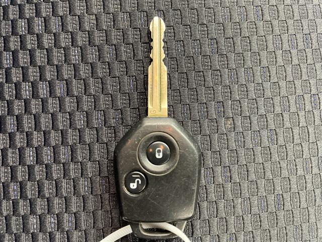 フォレスター 2.0i-L アイサイト 純正ナビ CD DVD USB VTR SD フルセグTV バックカメラ 衝突軽減ブレーキ レーンキープアシスト レーダークルーズコントロール 純正ドライブレコーダー ETC 革巻きステアリング(16枚目)