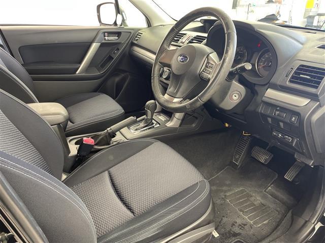 フォレスター 2.0i-L アイサイト 純正ナビ CD DVD USB VTR SD フルセグTV バックカメラ 衝突軽減ブレーキ レーンキープアシスト レーダークルーズコントロール 純正ドライブレコーダー ETC 革巻きステアリング(20枚目)