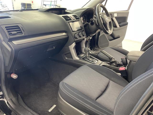 フォレスター 2.0i-L アイサイト 純正ナビ CD DVD USB VTR SD フルセグTV バックカメラ 衝突軽減ブレーキ レーンキープアシスト レーダークルーズコントロール 純正ドライブレコーダー ETC 革巻きステアリング(24枚目)