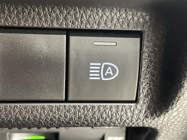 RAV4 アドベンチャー 純正9インチSDナビ CD DVD Bluetooth フルセグTV バックカメラ ビルトインETC2.0 トヨタセーフティセンス プリクラッシュセーフティシステム レーントレーシングアシスト(11枚目)