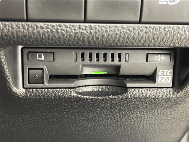 RAV4 アドベンチャー 純正9インチSDナビ CD DVD Bluetooth フルセグTV バックカメラ ビルトインETC2.0 トヨタセーフティセンス プリクラッシュセーフティシステム レーントレーシングアシスト(13枚目)