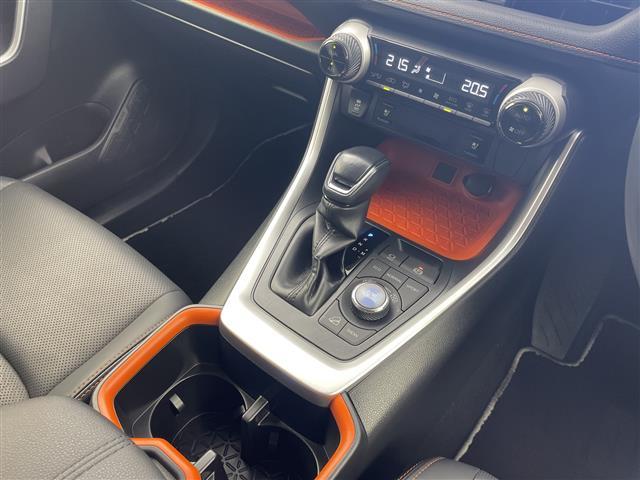 RAV4 アドベンチャー 純正9インチSDナビ CD DVD Bluetooth フルセグTV バックカメラ ビルトインETC2.0 トヨタセーフティセンス プリクラッシュセーフティシステム レーントレーシングアシスト(22枚目)