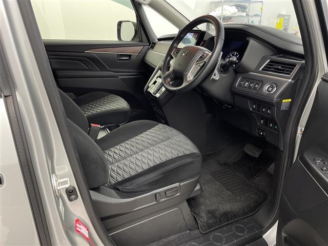 デリカD:5 P 純正10.1型ナビ CD DVD USB フルセグ 全方位カメラ オートステップ両側パワースライドドア 前席シートヒーター パワーバックドア ブラインドスポットモニター ステアリングヒーター(20枚目)