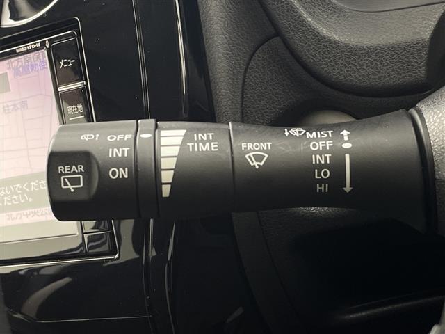 ノート e-パワー X 純正SDナビ CD DVD Bluetooth フルセグTV アラウンドビューモニター デジタルインナーミラー エマージェンシーブレーキ レーンキープアシスト ステアリングリモコン 純正フロアマット(8枚目)