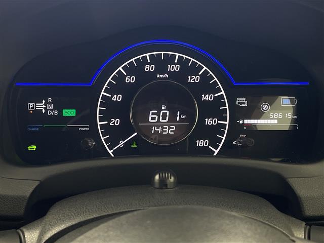ノート e-パワー X 純正SDナビ CD DVD Bluetooth フルセグTV アラウンドビューモニター デジタルインナーミラー エマージェンシーブレーキ レーンキープアシスト ステアリングリモコン 純正フロアマット(10枚目)